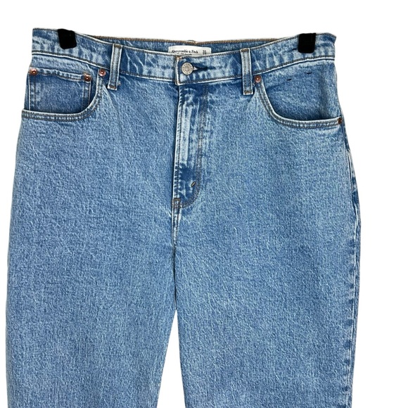 Abercrombie Curve Love Ultra High Rise 90s Straight Jean Sz 31 Short Blue AF - Picture 4 of 11